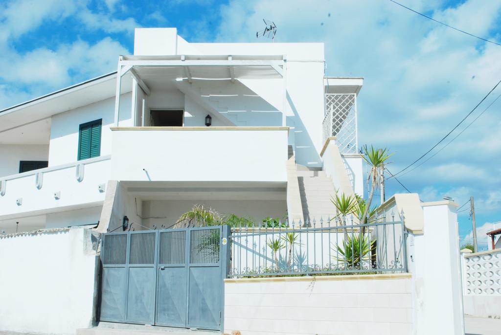 Dimora Il Girasole Hotel Torre San Giovanni Ugento Exterior foto
